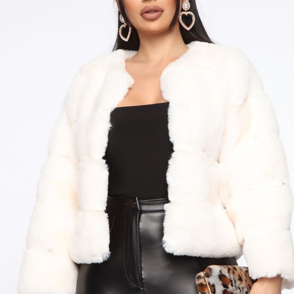 Fashion Nova Faux Fur Coat Ivory White Women’s Small – Soft & Stylish  Jacket